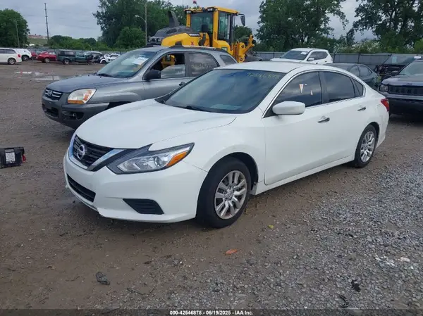 1N4AL3AP2HC475139 2017 NISSAN ALTIMA - Image 2