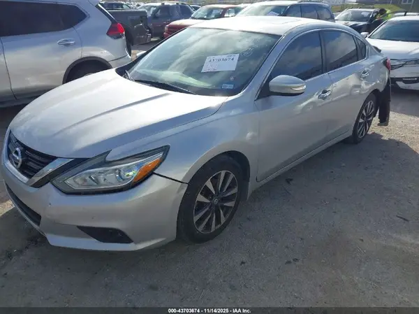 1N4AL3AP2HC475268 2017 NISSAN ALTIMA - Image 2