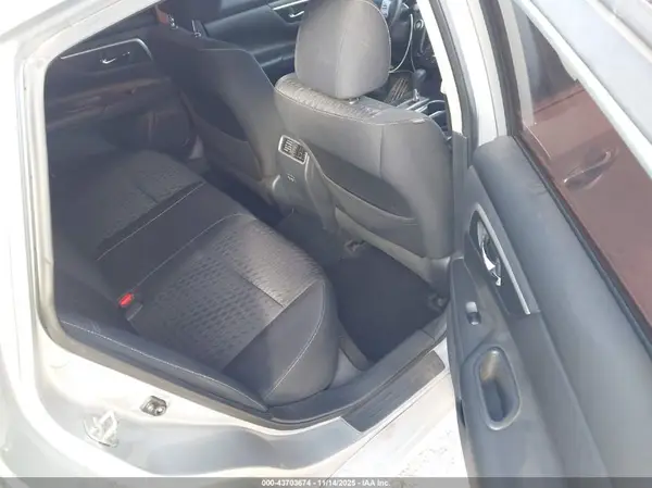 1N4AL3AP2HC475268 2017 NISSAN ALTIMA - Image 8