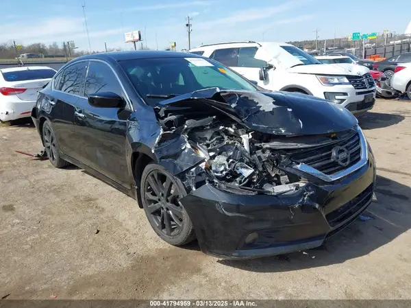 1N4AL3AP2HC476811 2017 NISSAN ALTIMA - Image 1