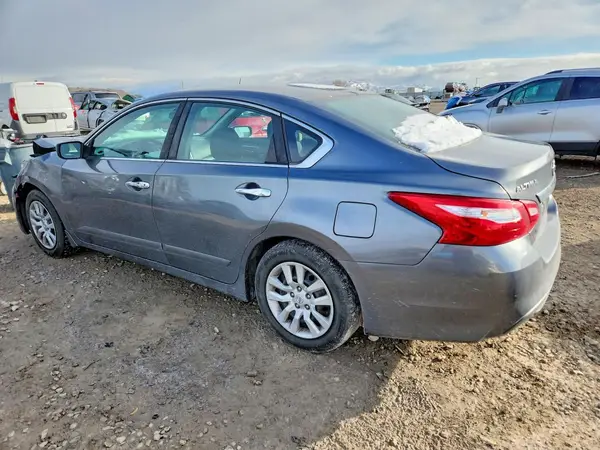1N4AL3AP2HC476971 2017 NISSAN ALTIMA - Image 2