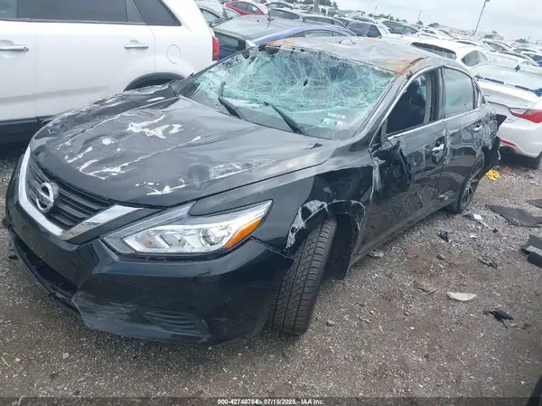 1N4AL3AP2HC477604 2017 NISSAN ALTIMA - Image 2