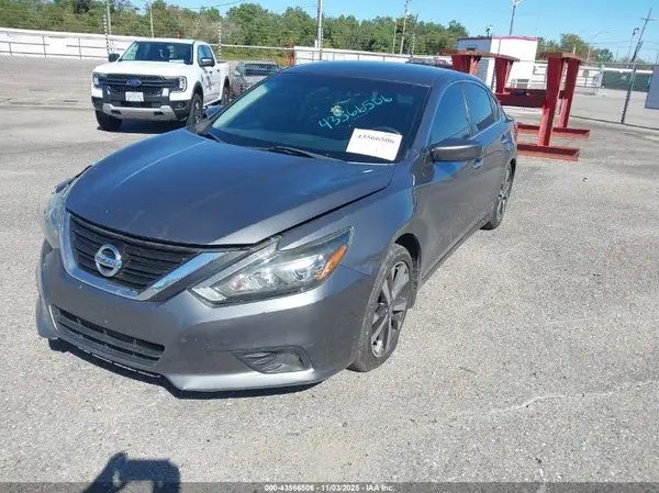 1N4AL3AP2HC479692 2017 NISSAN ALTIMA - Image 2