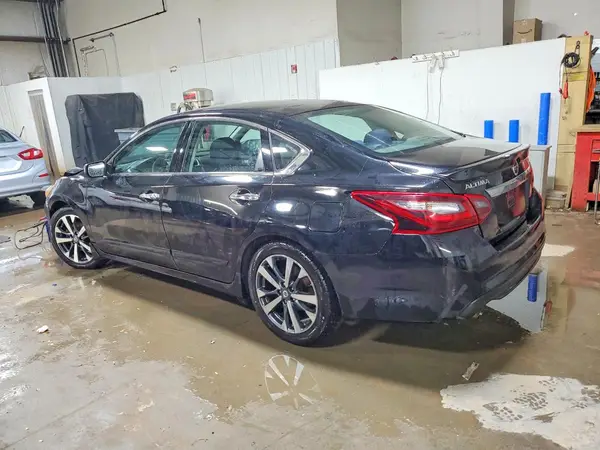 1N4AL3AP2HC482477 2017 NISSAN ALTIMA - Image 2
