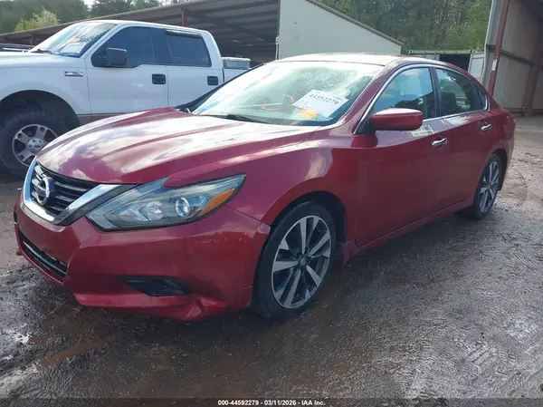 1N4AL3AP2HC483077 2017 NISSAN ALTIMA - Image 2