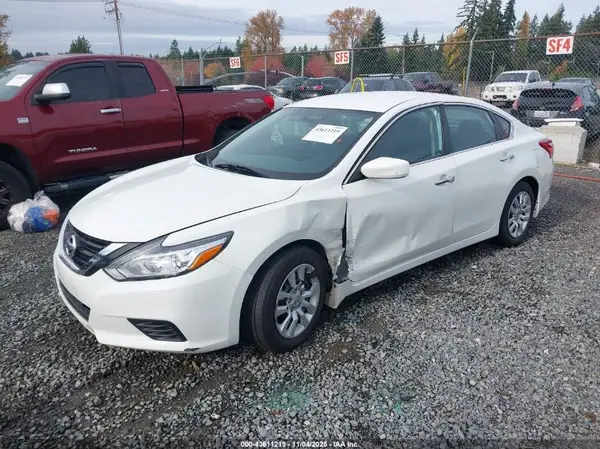 1N4AL3AP2HC483581 2017 NISSAN ALTIMA - Image 2