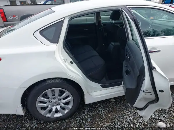 1N4AL3AP2HC483581 2017 NISSAN ALTIMA - Image 8