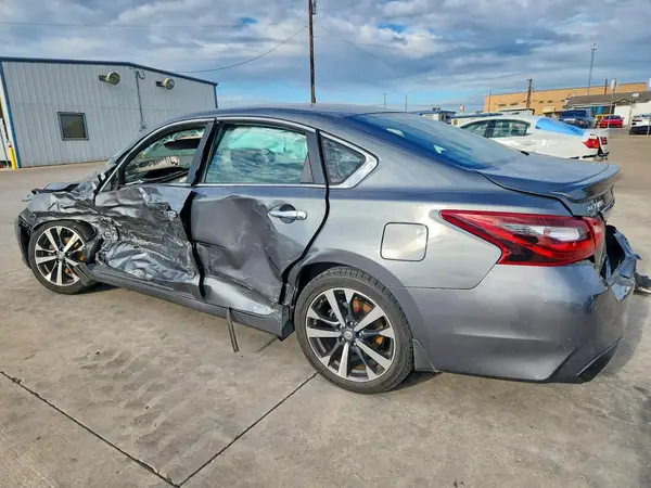 1N4AL3AP2HC489557 2017 NISSAN ALTIMA - Image 2