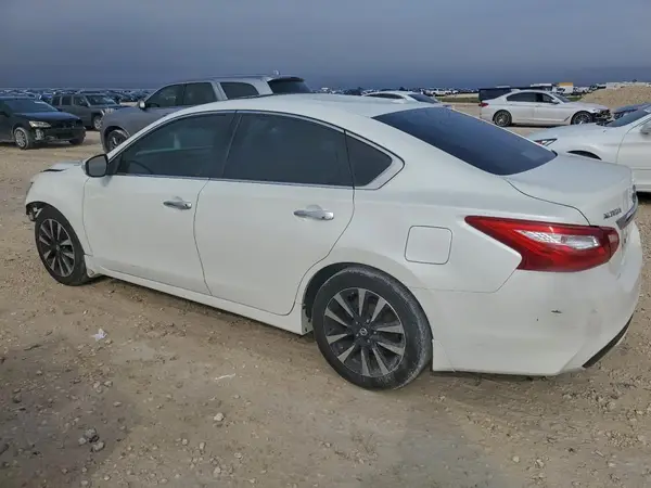 1N4AL3AP2HC492944 2017 NISSAN ALTIMA - Image 2