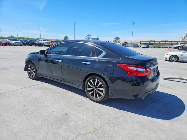 1N4AL3AP2HC493530 2017 NISSAN ALTIMA - Image 2