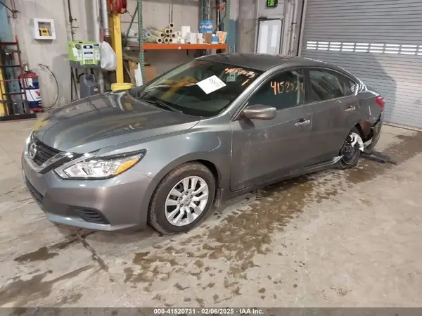 1N4AL3AP2HC493804 2017 NISSAN ALTIMA - Image 2