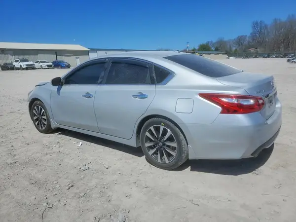 1N4AL3AP2HC496802 2017 NISSAN ALTIMA - Image 2