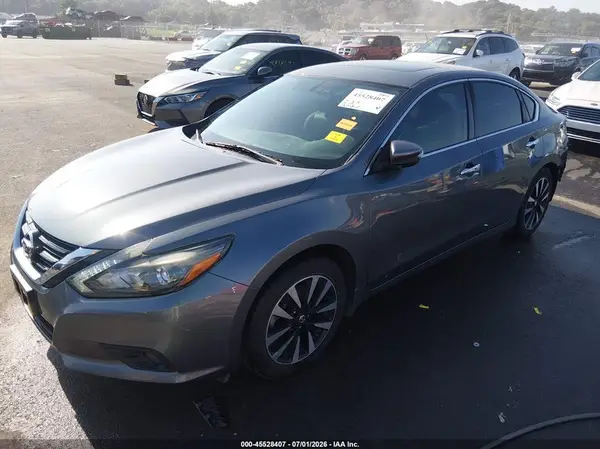 1N4AL3AP2HC498016 2017 NISSAN ALTIMA - Image 2