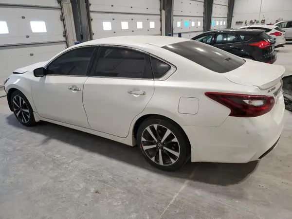 1N4AL3AP2HN311278 2017 NISSAN ALTIMA - Image 2
