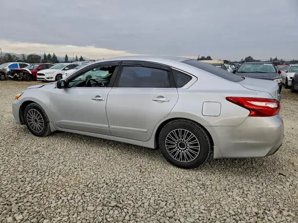 1N4AL3AP2HN319364 2017 NISSAN ALTIMA - Image 2