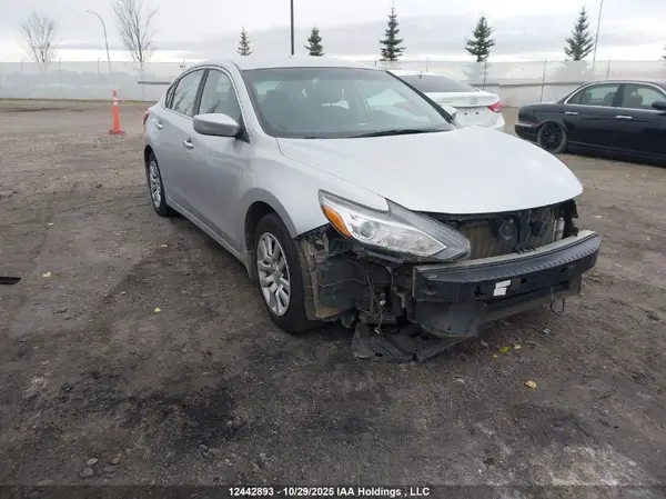 1N4AL3AP2HN320160 2017 NISSAN ALTIMA - Image 1