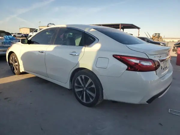 1N4AL3AP2HN322913 2017 NISSAN ALTIMA - Image 2