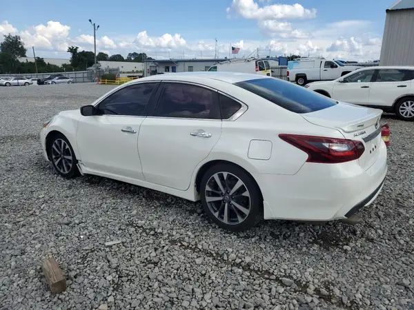 1N4AL3AP2HN323852 2017 NISSAN ALTIMA - Image 2