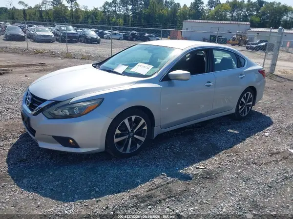 1N4AL3AP2HN325357 2017 NISSAN ALTIMA - Image 2