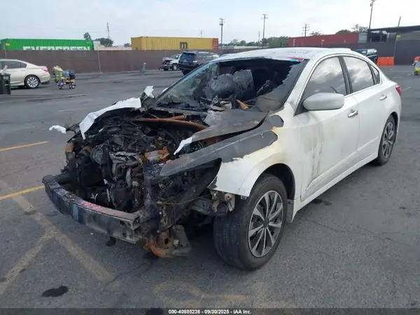 1N4AL3AP2HN329229 2017 NISSAN ALTIMA - Image 2