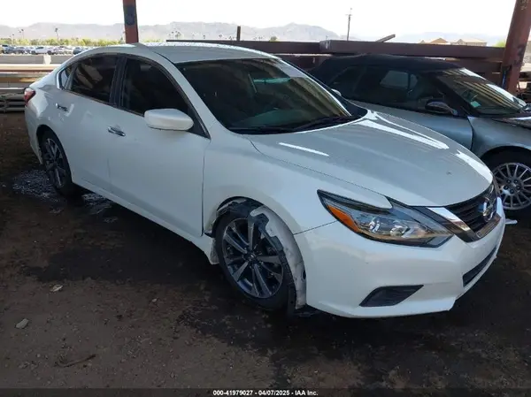 1N4AL3AP2HN348881 2017 NISSAN ALTIMA - Image 1