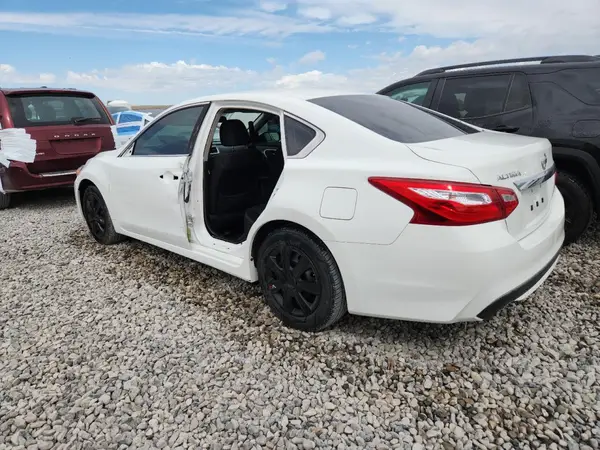 1N4AL3AP2HN354051 2017 NISSAN ALTIMA - Image 2
