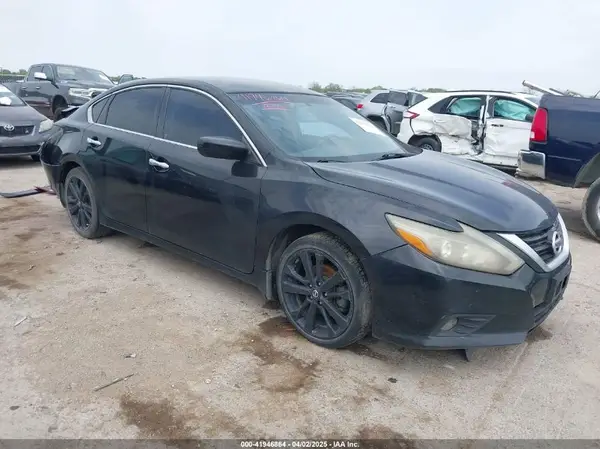 1N4AL3AP2HN360514 2017 NISSAN ALTIMA - Image 1