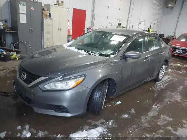 1N4AL3AP2HN365566 2017 NISSAN ALTIMA - Image 2