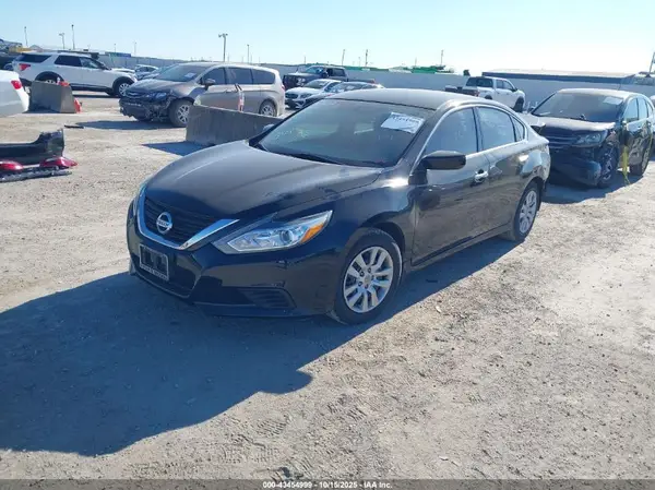 1N4AL3AP2JC100681 2018 NISSAN ALTIMA - Image 2