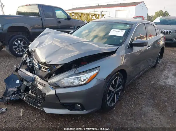 1N4AL3AP2JC104584 2018 NISSAN ALTIMA - Image 2