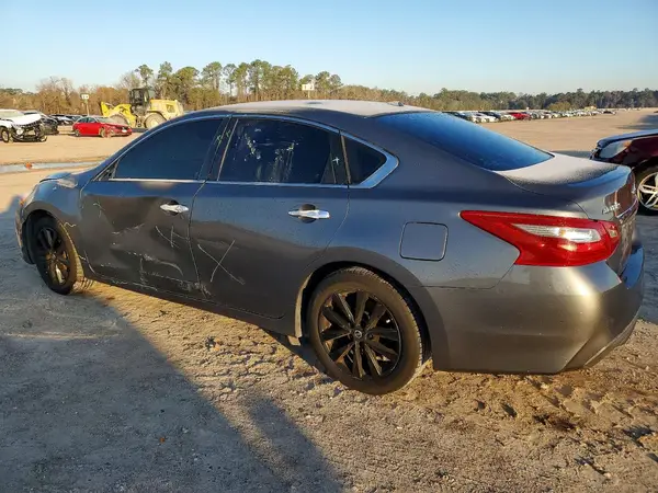 1N4AL3AP2JC105783 2018 NISSAN ALTIMA - Image 2