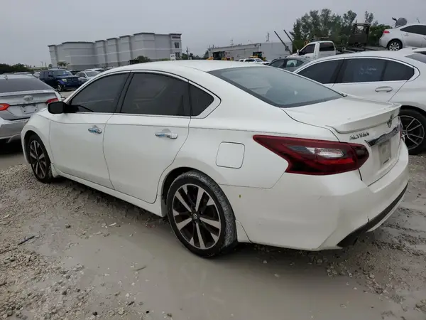 1N4AL3AP2JC105850 2018 NISSAN ALTIMA - Image 2