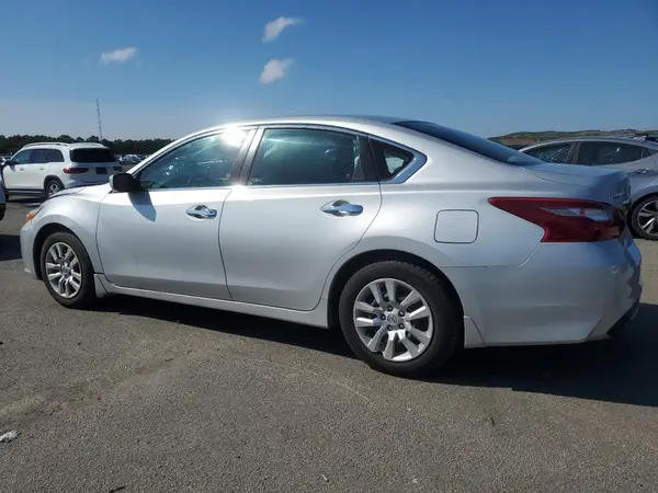1N4AL3AP2JC106108 2018 NISSAN ALTIMA - Image 2