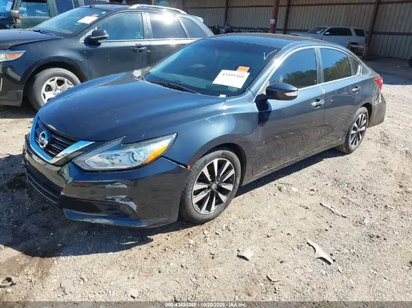 1N4AL3AP2JC106285 2018 NISSAN ALTIMA - Image 2