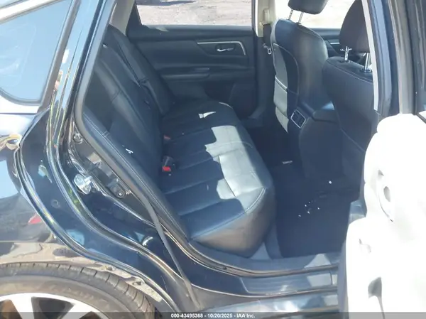 1N4AL3AP2JC106285 2018 NISSAN ALTIMA - Image 8