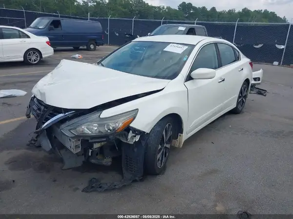 1N4AL3AP2JC106951 2018 NISSAN ALTIMA - Image 2