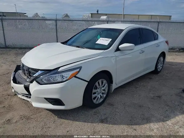 1N4AL3AP2JC109803 2018 NISSAN ALTIMA - Image 2
