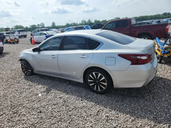 1N4AL3AP2JC109994 2018 NISSAN ALTIMA - Image 2