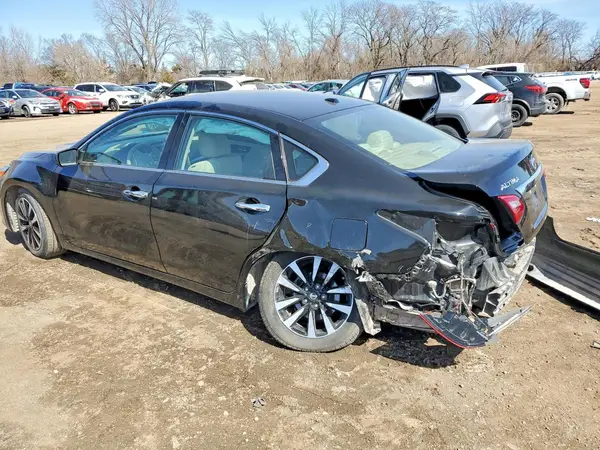 1N4AL3AP2JC110336 2018 NISSAN ALTIMA - Image 2