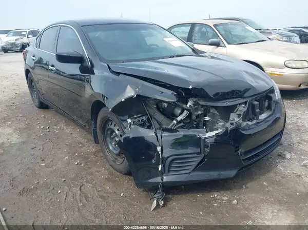 1N4AL3AP2JC112054 2018 NISSAN ALTIMA - Image 1