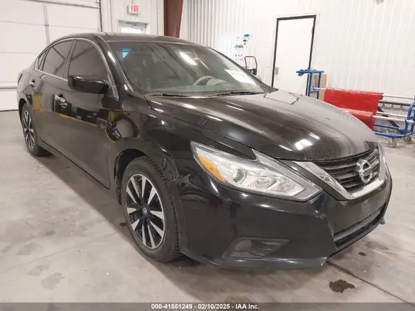 1N4AL3AP2JC112121 2018 NISSAN ALTIMA - Image 1