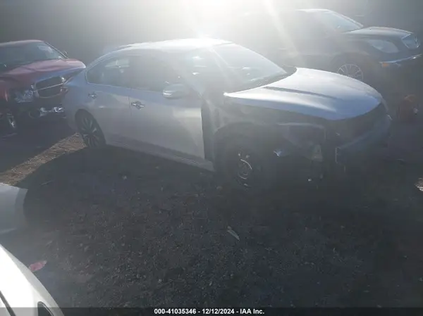 1N4AL3AP2JC112698 2018 NISSAN ALTIMA - Image 1