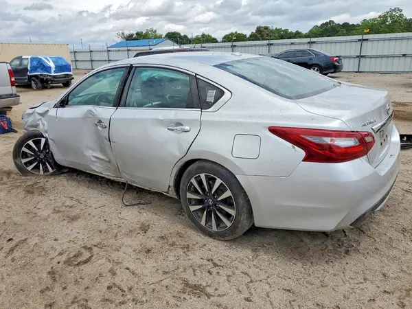 1N4AL3AP2JC115486 2018 NISSAN ALTIMA - Image 2