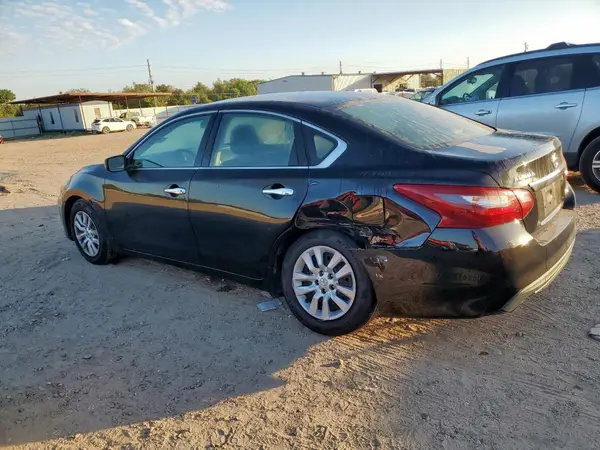 1N4AL3AP2JC117755 2018 NISSAN ALTIMA - Image 2