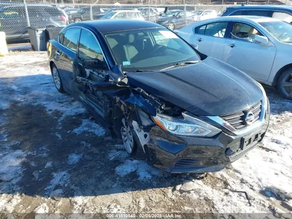 1N4AL3AP2JC118081 2018 NISSAN ALTIMA - Image 1