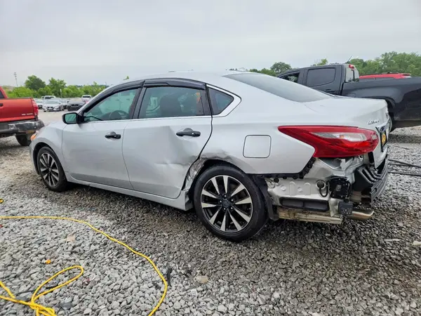 1N4AL3AP2JC119389 2018 NISSAN ALTIMA - Image 2