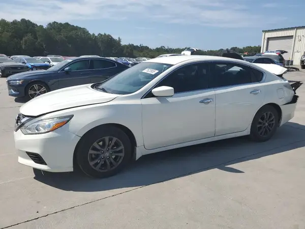 1N4AL3AP2JC122745 2018 NISSAN ALTIMA - Image 1