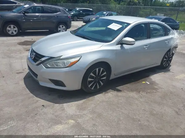 1N4AL3AP2JC124706 2018 NISSAN ALTIMA - Image 2