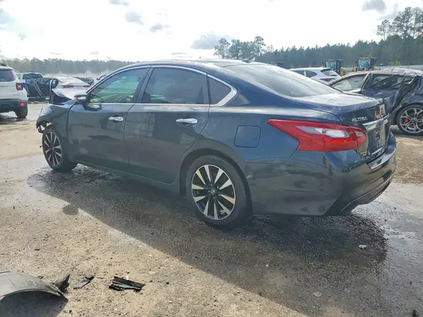 1N4AL3AP2JC126195 2018 NISSAN ALTIMA - Image 2