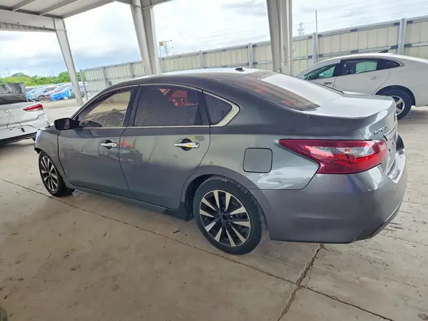 1N4AL3AP2JC127069 2018 NISSAN ALTIMA - Image 2